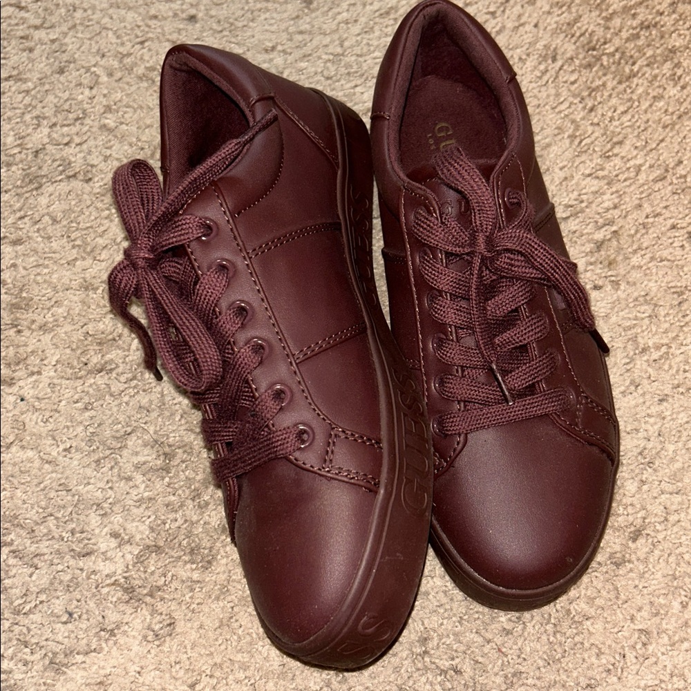 GUESS Dark purple Sneakers